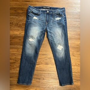 Distressed Jeans - boyfriend low rise crop